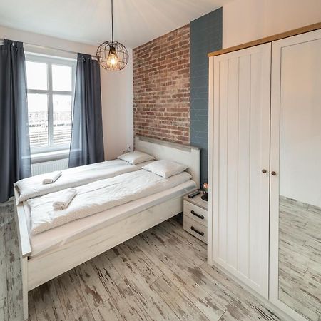 Around The World Vision Apartment - Centrum Opole Exterior foto