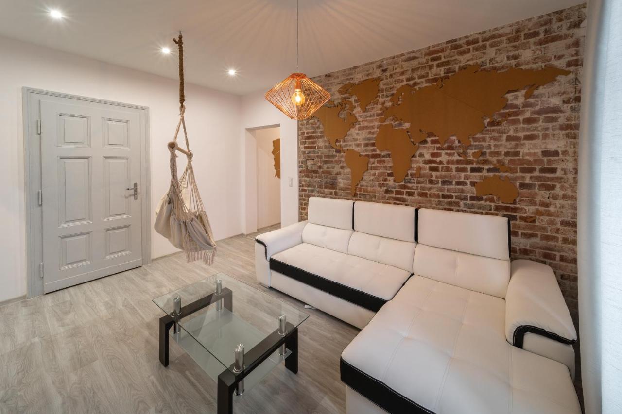 Around The World Vision Apartment - Centrum Opole Exterior foto
